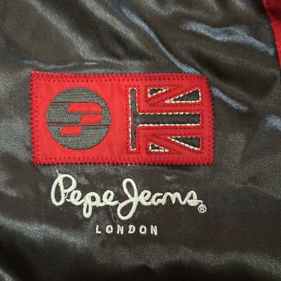 Vintage 1990s Reversible Pepe Jeans Jacket Size M. Red, White & Charcoal Gray. - Picture 2 of 16
